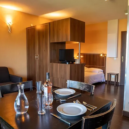 Avec Acces Piscine A - 4 Pers, 27 M² - Fr-1-165b-55 Apartment Jausiers